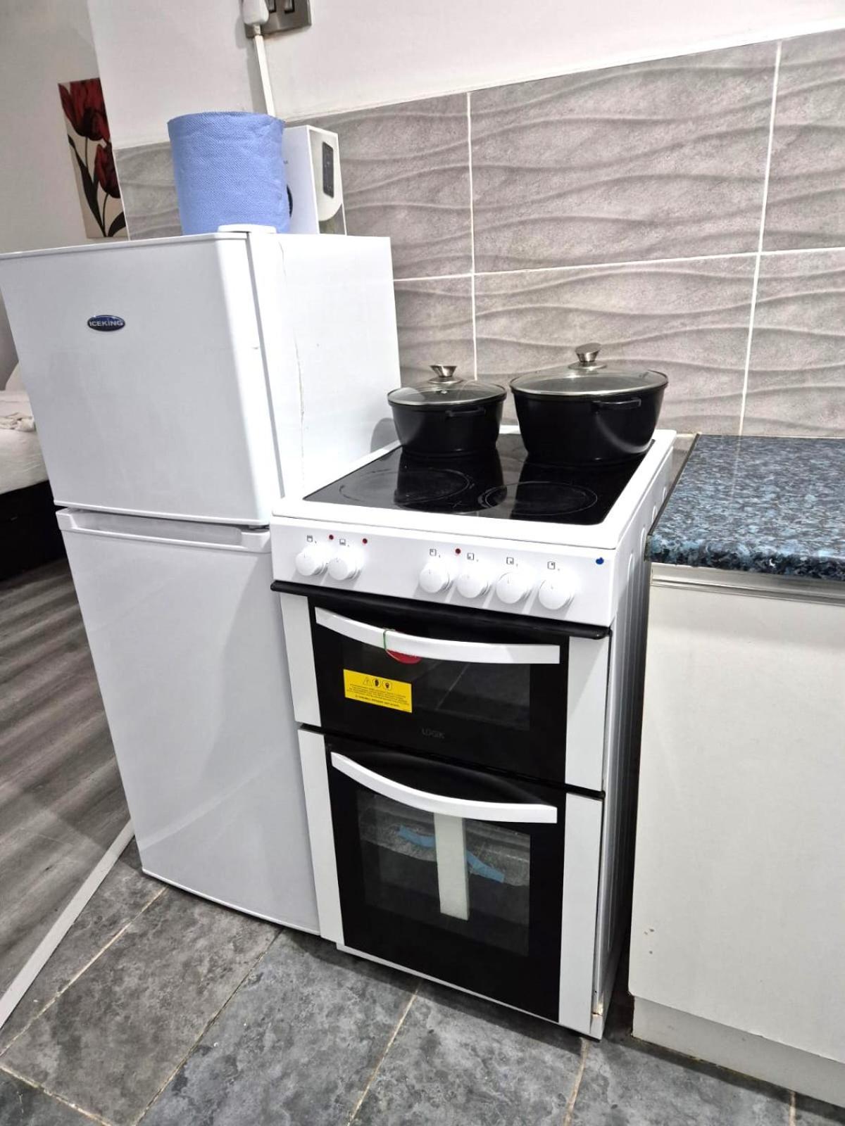 Affordably Elegant Apartments Close To Coop Live, Etihad Stadium And Manchester City Centre ภายนอก รูปภาพ
