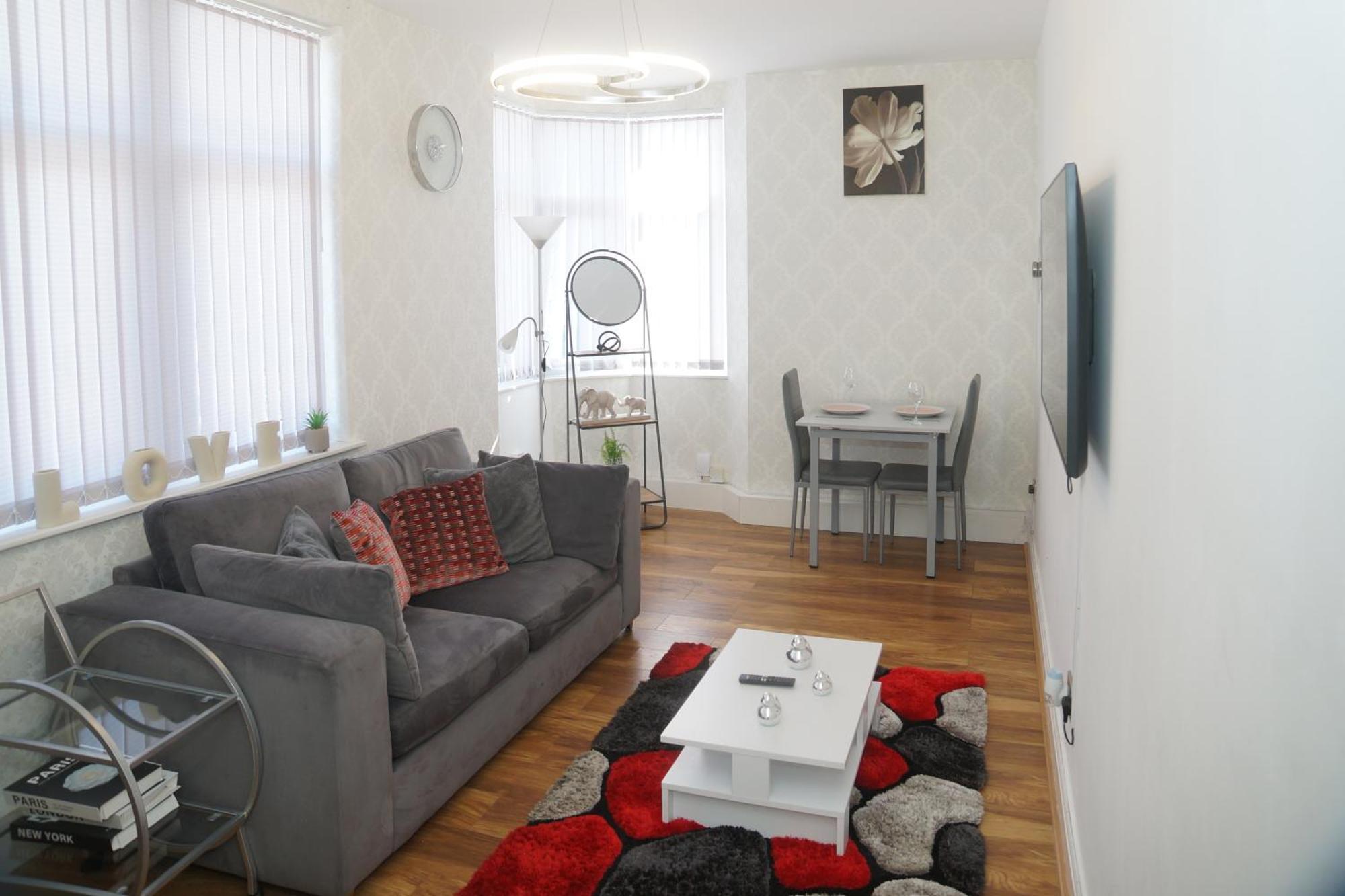 Affordably Elegant Apartments Close To Coop Live, Etihad Stadium And Manchester City Centre ภายนอก รูปภาพ